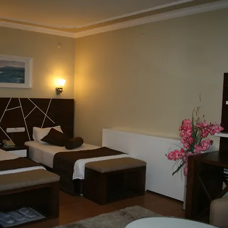 Nysa Hotel