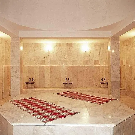 Nysa Hotel