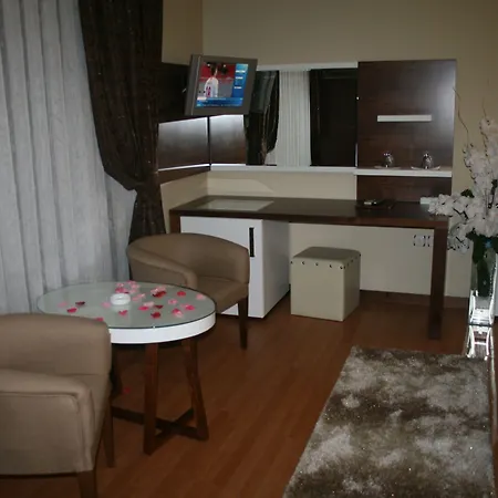 Nysa Hotel