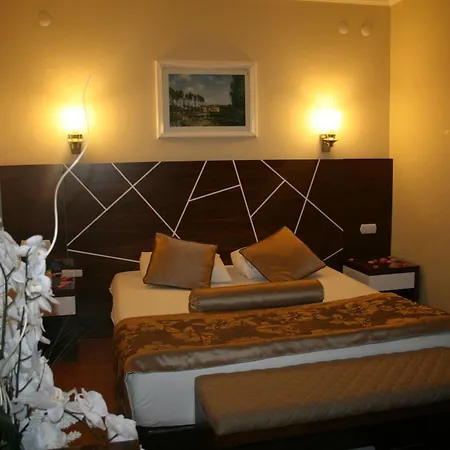 Nysa 4*